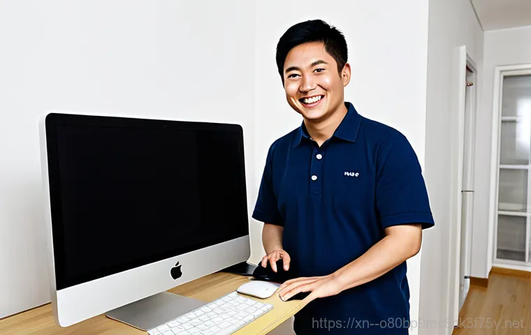 원시동 STATUS_ILLEGAL_INSTRUCTION - On-Site Mac Repair**

"A friendly, professional technician from Dongnehyung Computer, wearing a clea...